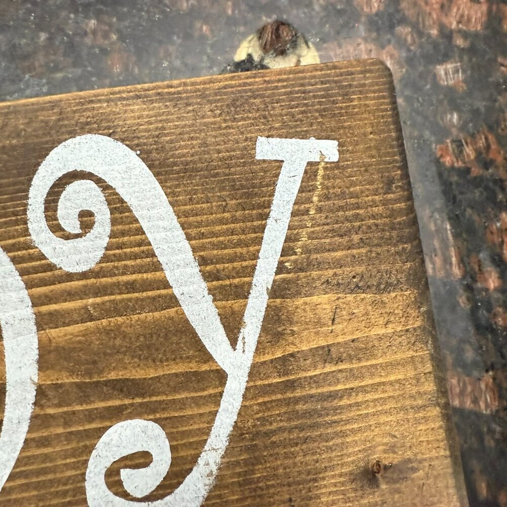 JOY handmade sign with wall hanger - Picture 3 of 5